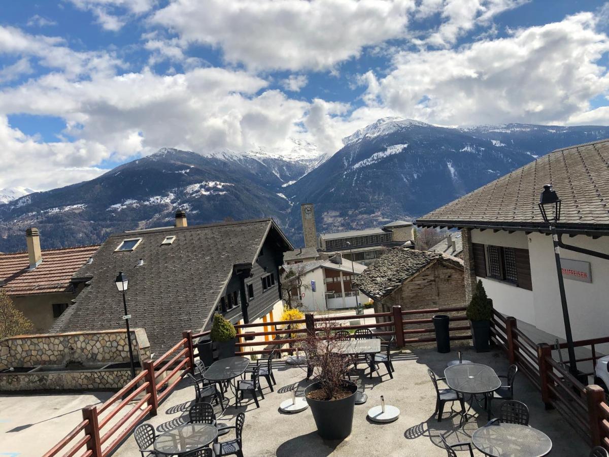 Cafe Cher-Mignon Et Chambres D'Hotes Chermignon-d'en Haut Luaran gambar